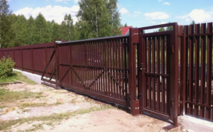 Забор с откатными воротами 1,8 м*30 м